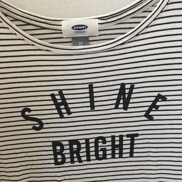 Old navy black and white top - Picture 2 of 3